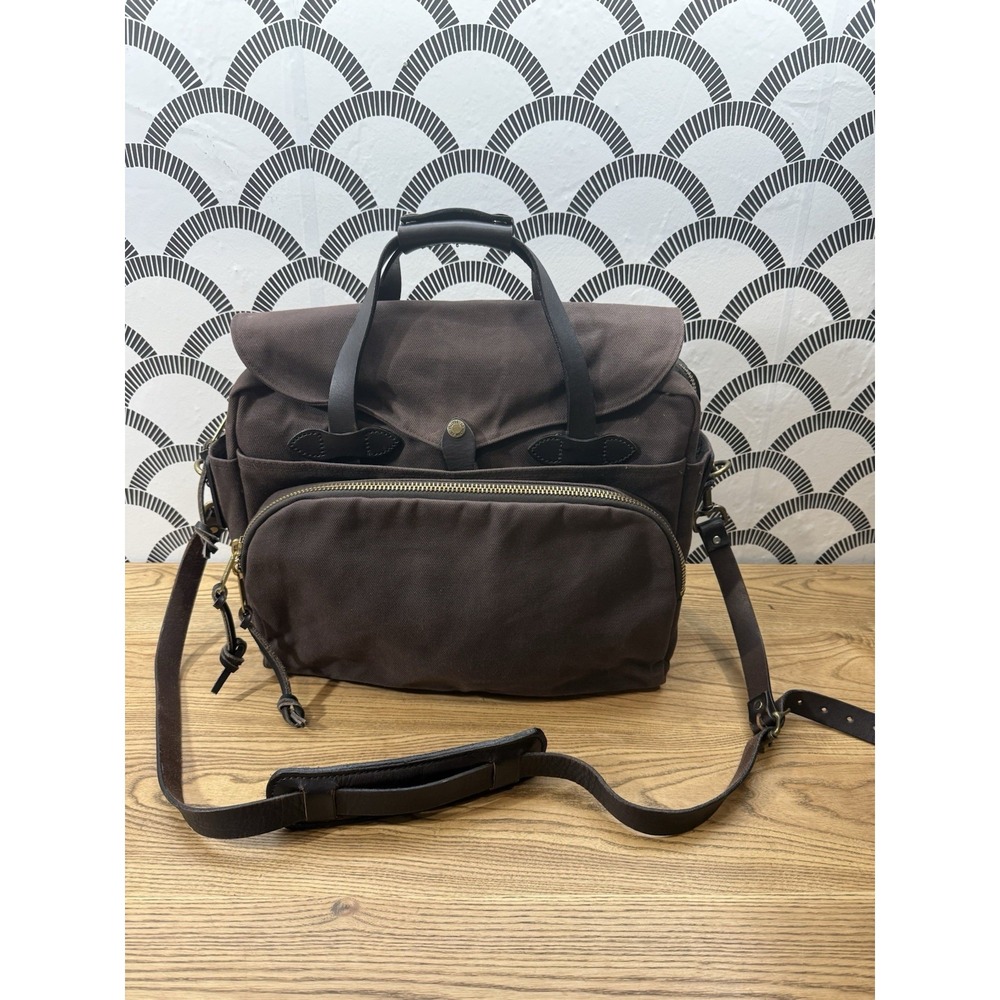 Filson Rugged Twill Padded Computer Bag Briefcase Chocolate Brown Style 70258